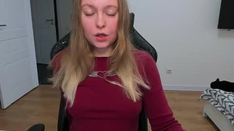 Stacy  online show from May 10, 4:45 pm