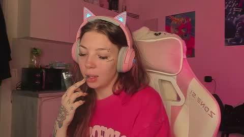 Stacy online show from December 4, 9:56 pm