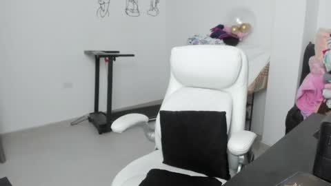 Zulma Yisset online show from May 13, 2:31 am