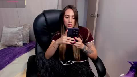 Stacy Conner online show from October 7, 10:29 pm