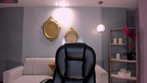 Im Stacy online show from January 7, 10:01 am