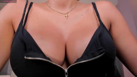 Im Stacy online show from March 8, 9:50 am