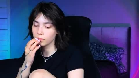 Snapshot of stacygonzales_ chatting on April 9, 9:47 am Bye bye dear See you on December 3st online show from April 9, 9:47 am