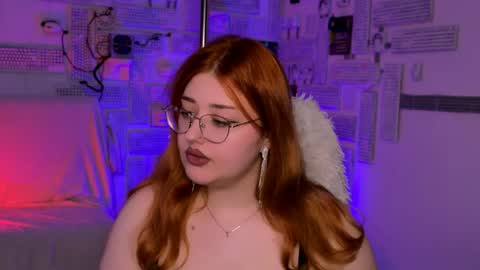 Snapshot of stacyjensen chatting on April 7, 12:16 pm Stasey online show from April 7, 12:16 pm