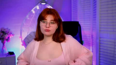 Snapshot of stacyjensen chatting on April 11, 1:26 pm Stasey online show from April 11, 1:26 pm