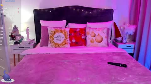 Stacy online show from December 12, 6:14 am
