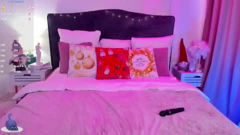 Stacy online show from December 18, 12:40 pm