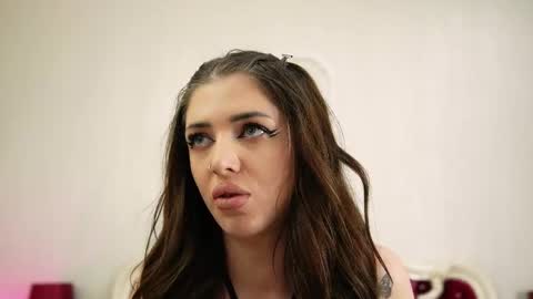 Stacy online show from May 25, 2:23 pm