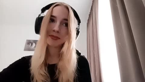 Mila online show from February 7, 6:39 am