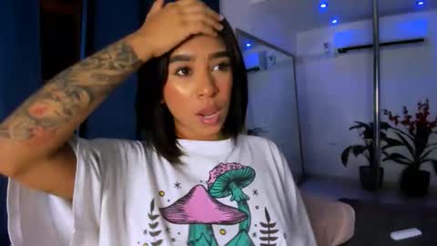 stan_blu online show from December 19, 5:53 pm