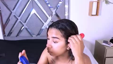 stan_blu online show from December 23, 7:28 am