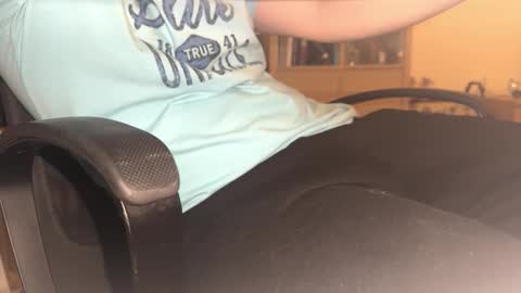 stang_ online show from December 4, 1:53 pm