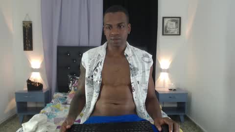 Snapshot of stanley_black chatting on October 3, 3:09 pm Stanley Black online show from October 3, 3:09 pm
