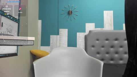 Snapshot of stanlycupper333 chatting on January 6, 11:29 am Stanly online show from January 6, 11:29 am