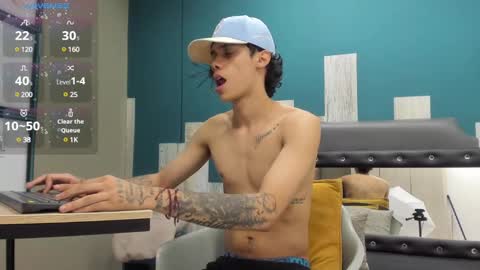 Snapshot of stanlycupper333 chatting on January 31, 11:13 am Stanly online show from January 31, 11:13 am