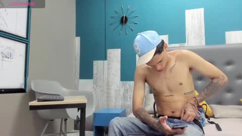 Snapshot of stanlycupper333 chatting on February 13, 11:28 am Stanly online show from February 13, 11:28 am