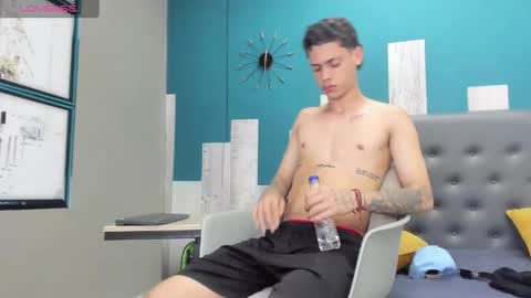 Snapshot of stanlycupper333 chatting on February 13, 2:31 pm Stanly online show from February 13, 2:31 pm