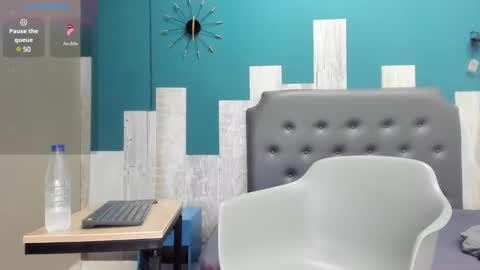 Snapshot of stanlycupper333 chatting on February 14, 11:42 am Stanly online show from February 14, 11:42 am