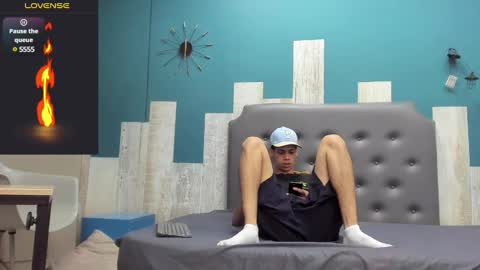 Snapshot of stanlycupper333 chatting on February 28, 11:14 am Stanly online show from February 28, 11:14 am