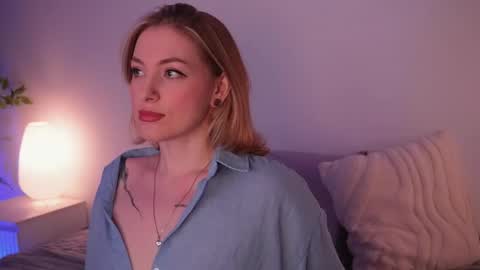 Snapshot of stanovaya300kg chatting on February 8, 1:03 pm Kristina online show from February 8, 1:03 pm