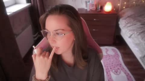 Snapshot of star_shopping chatting on November 3, 5:52 am Alice online show from November 3, 5:52 am