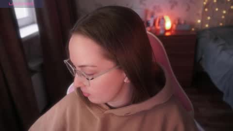 Snapshot of star_shopping chatting on February 10, 8:51 am Alice online show from February 10, 8:51 am