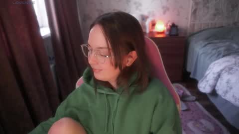 Snapshot of star_shopping chatting on February 26, 6:34 am Alice online show from February 26, 6:34 am