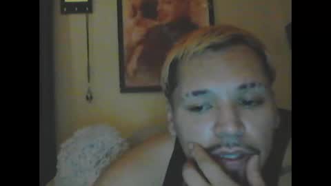 Snapshot of starboyflip chatting on October 17, 4:26 am starboyflip online show from October 17, 4:26 am