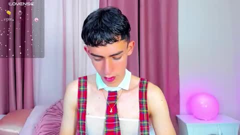 Ethan online show from February 6, 1:14 pm