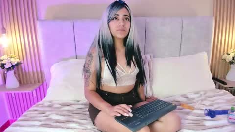 stardoll_ online show from March 26, 12:55 pm