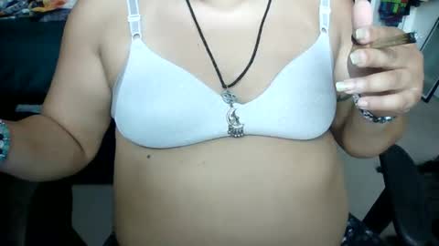 starella___saxxxton online show from October 1, 1:28 pm