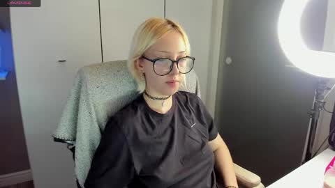 Snapshot of starelli chatting on May 14, 8:26 pm Kate online show from May 14, 8:26 pm