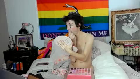 Snapshot of stareyethewitch chatting on February 3, 7:00 pm Audrey Belrose online show from February 3, 7:00 pm