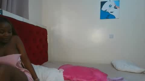 lia online show from March 18, 8:50 am