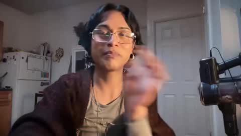 STAR online show from April 4, 10:18 pm