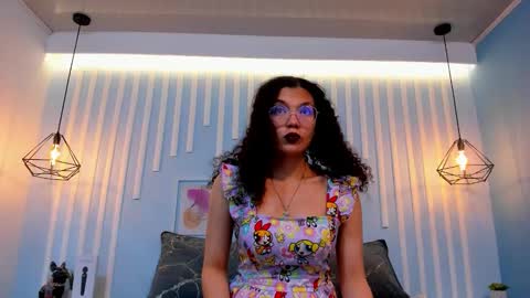 Stark Jones online show from November 3, 1:01 pm