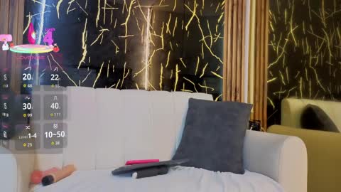 Snapshot of starlight_mature23_aws chatting on April 7, 9:15 pm starlight_mature23_aws online show from April 7, 9:15 pm