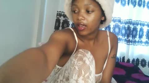 Snapshot of starnah chatting on May 15, 12:34 pm starnah online show from May 15, 12:34 pm