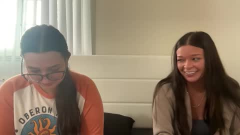 starqueenieee online show from October 30, 10:21 pm