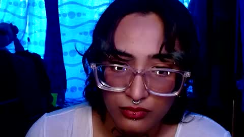      online show from September 25, 7:17 pm