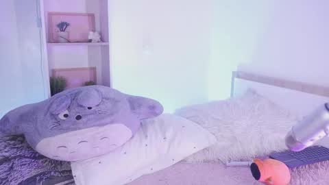 Yoko online show from May 19, 8:59 pm