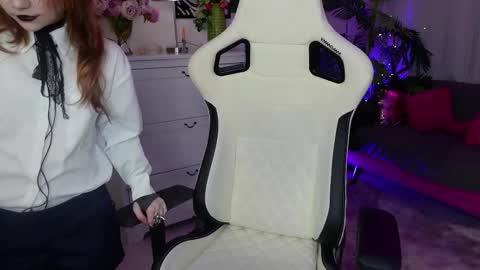 MONICA online show from February 4, 1:06 pm