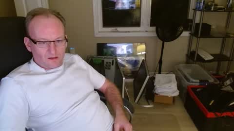 Snapshot of steakman007 chatting on February 18, 4:04 am Steakman online show from February 18, 4:04 am