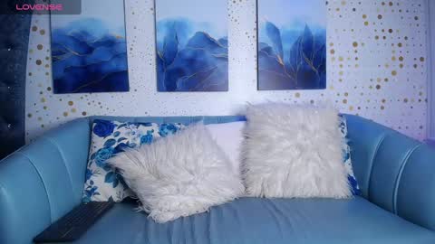Snapshot of steev_novoa chatting on December 10, 4:02 am Steev online show from December 10, 4:02 am