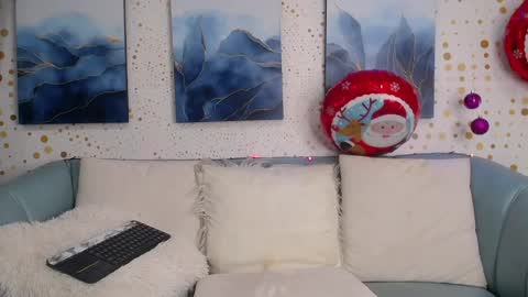 Snapshot of steev_novoa chatting on December 22, 5:23 am Steev online show from December 22, 5:23 am