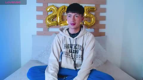 Snapshot of steev_novoa chatting on January 6, 5:30 am Steev online show from January 6, 5:30 am