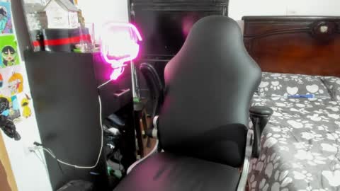 Snapshot of stefan_litleee chatting on April 30, 1:12 am julieth-cancer online show from April 30, 1:12 am