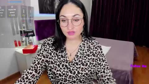 Snapshot of stefanawinter chatting on February 21, 10:16 am StefanaWinter online show from February 21, 10:16 am