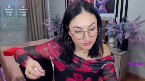 Snapshot of stefanawinter chatting on February 25, 11:31 am StefanaWinter online show from February 25, 11:31 am