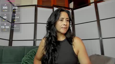 Snapshot of stefaniadiazz_ chatting on February 23, 6:38 pm Stafania 3 online show from February 23, 6:38 pm